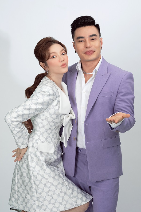 Trong showbiz Việt, Lý Nhã Kỳ có quan hệ thân thiết với rất nhiều nghệ sĩ và một trong số đó là "thánh livestream" Lê Dương Bảo Lâm.