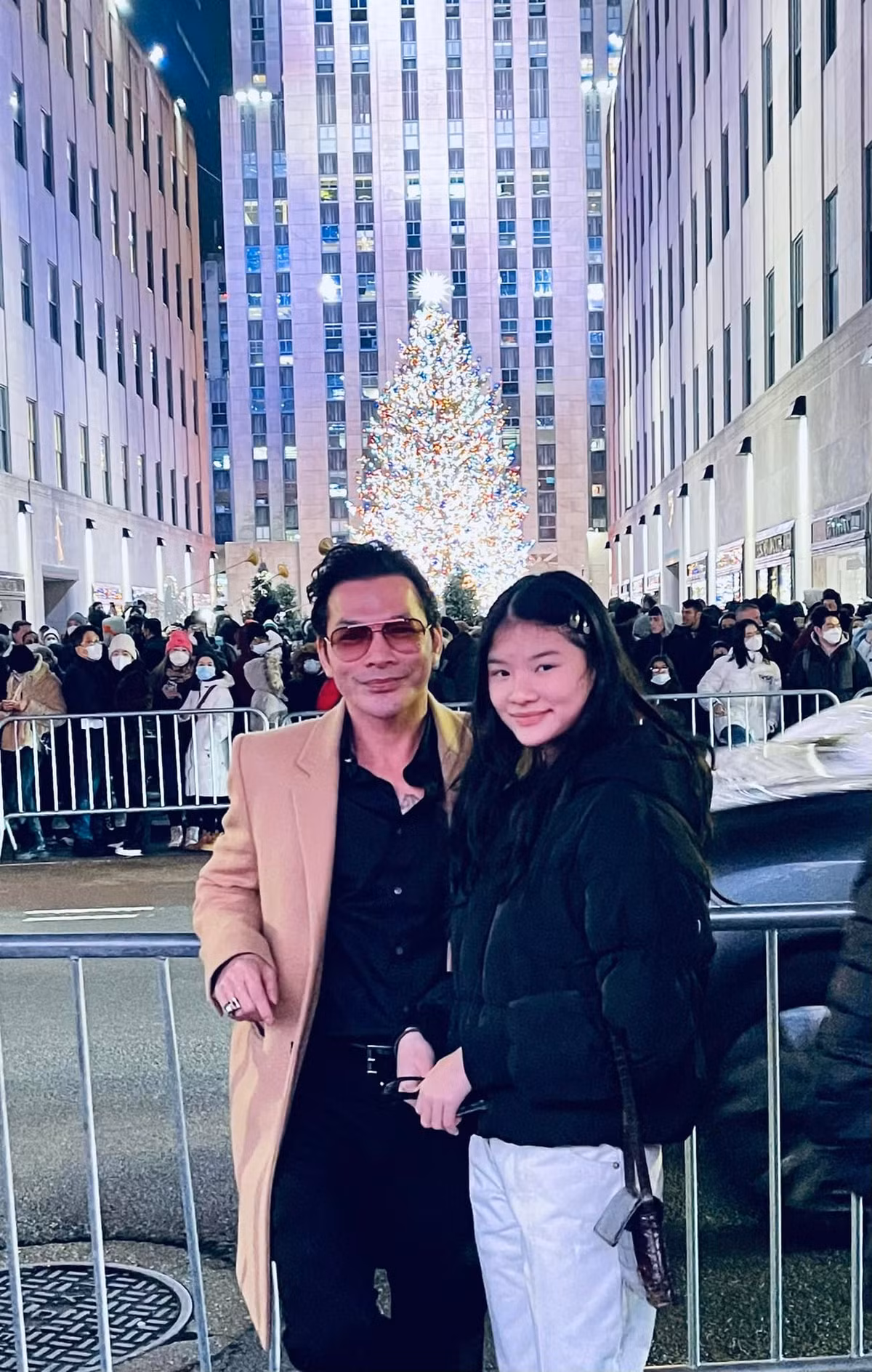 Anh đưa con gái sang thăm gia đình, họ hàng tại New York từ tháng 6/2021.