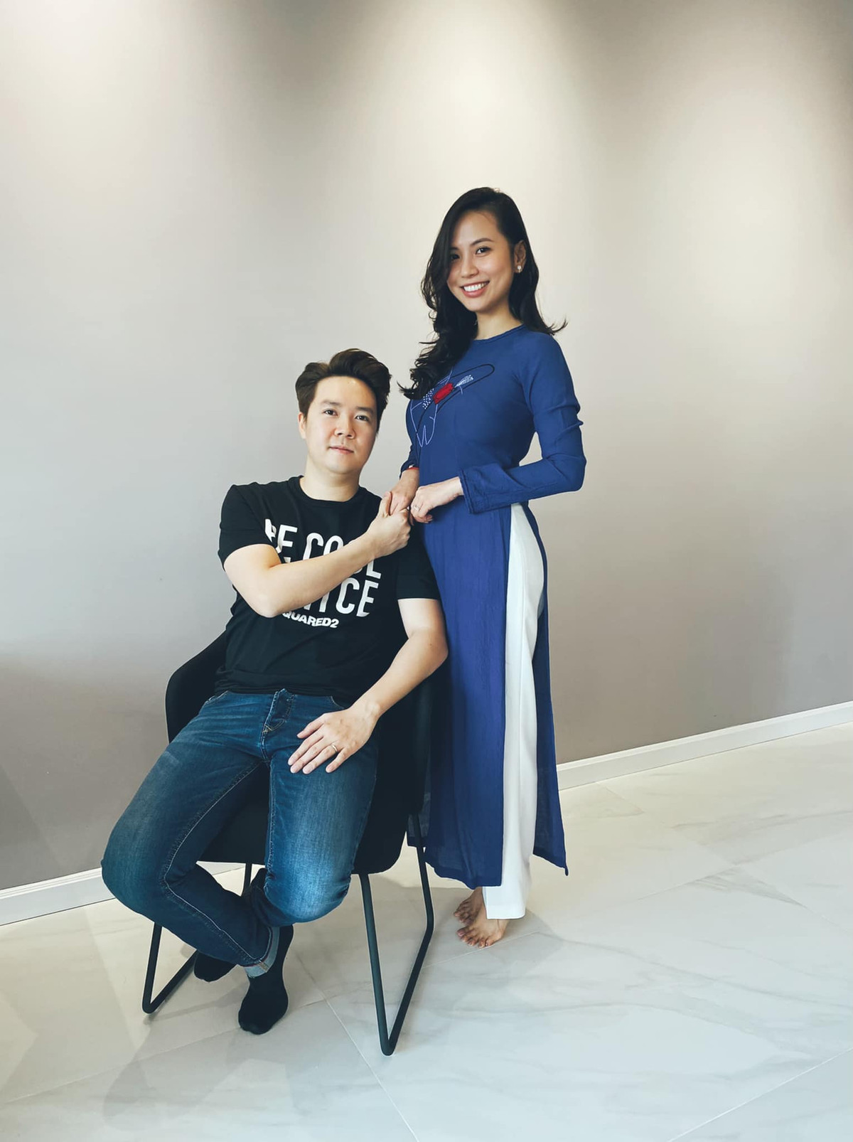 Cặp đôi thi thoảng xuất hiện bên nhau tại các sự kiện giải trí, chia sẻ ảnh hạnh phúc trên mạng xã hội.