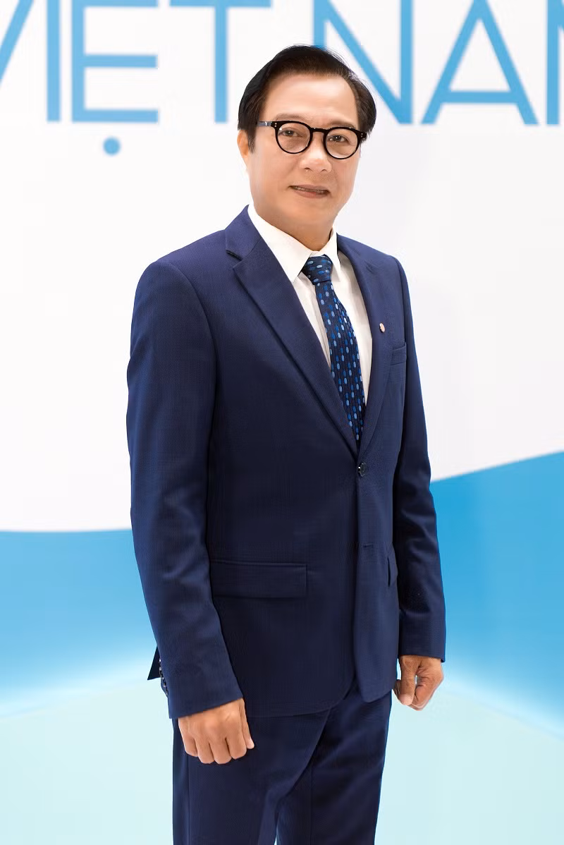 "Thí sinh đăng quang ngôi vị cao quý nhất chính là người phải cam kết được với ban tổ chức và tất cả khán giả yêu mến về trách nhiệm của mình trên cương vị góp phần quảng bá du lịch Việt Nam, bảo vệ môi trường biển và có trách nhiệm với các hoạt động xã hội khác”, nghệ sĩ Trọng Trinh chia sẻ.