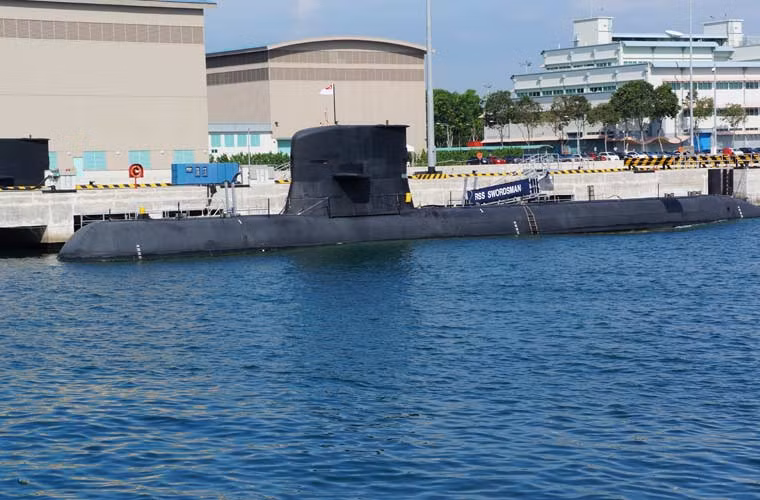 Tuy kích thước tàu ngầm lớp Archer không khác biệt nhiều so với Challenger, chúng hiện đại hơn về mặt động lực khi được trang bị hệ thống động cơ đẩy không khí độc lập tiên tiến AIP cho phép lặn lâu hơn dưới mặt nước.