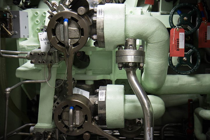 Hệ thống phóng phòng thủ ở tầng giữa.