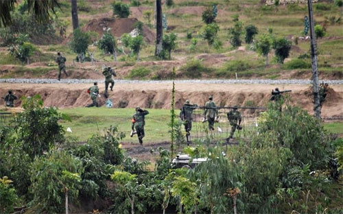 Chien dau co Su-30MK2 nem bom trong dien tap o QK9-Hinh-3