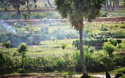 Chien dau co Su-30MK2 nem bom trong dien tap o QK9-Hinh-2