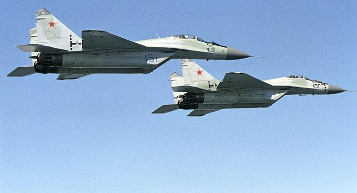 Do vậy, các chuyên gia quân sự không loại trừ khả năng số MiG-29 cùng trực thăng nói trên sẽ được Moskva cung cấp cho Yerevan trong tình huống phát sinh khẩn cấp, đặc biệt là khi vẫn có nhận định cho rằng Nga đang âm thầm giúp đỡ Armenia.