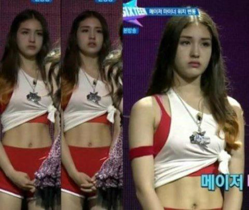 Somi diện trang phục quá hở hang khiến cộng đồng mạng phải lên án khi mới 14 tuổi.