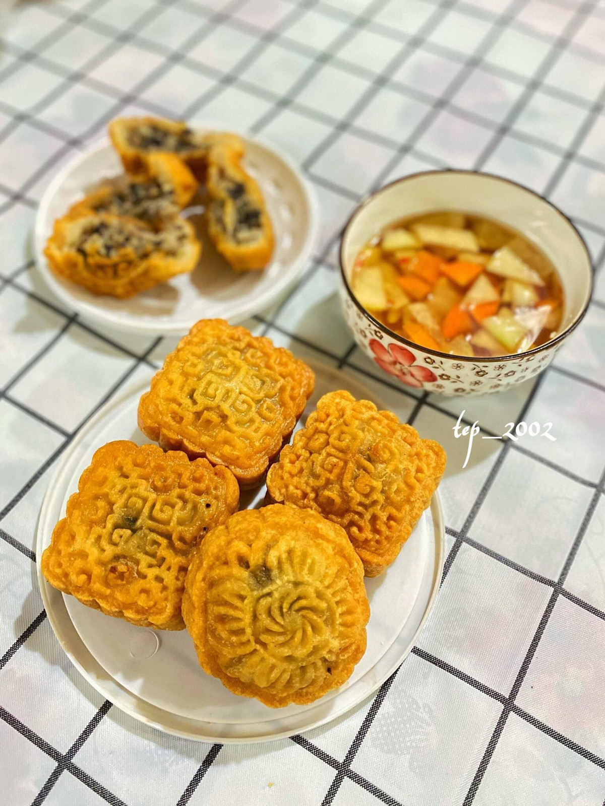 Cư dân mạng tấm tắc khen ngợi món ăn vừa quen vừa lạ này, và thêm vào list những món nhất định phải thử vào mùa thu năm nay.