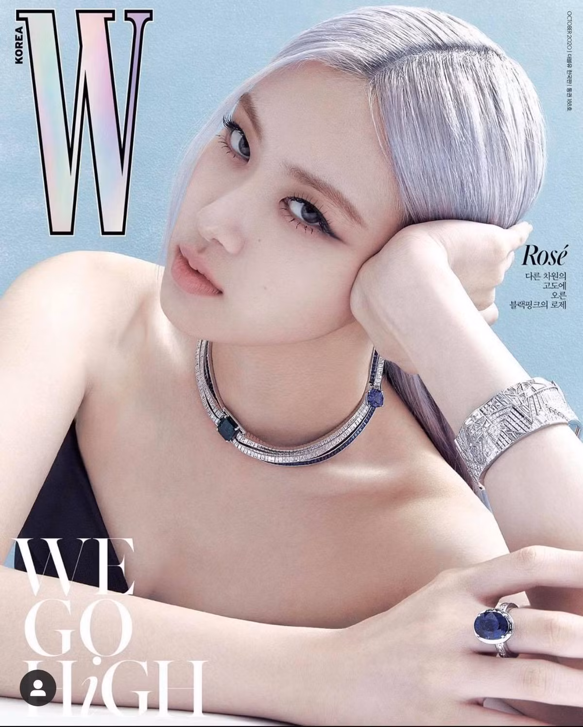 Màu tóc bạch kim kết hợp cùng trang sức của Tiffany &amp; Co làm tôn lên vẻ sang chảnh, thần thái ngút trời.