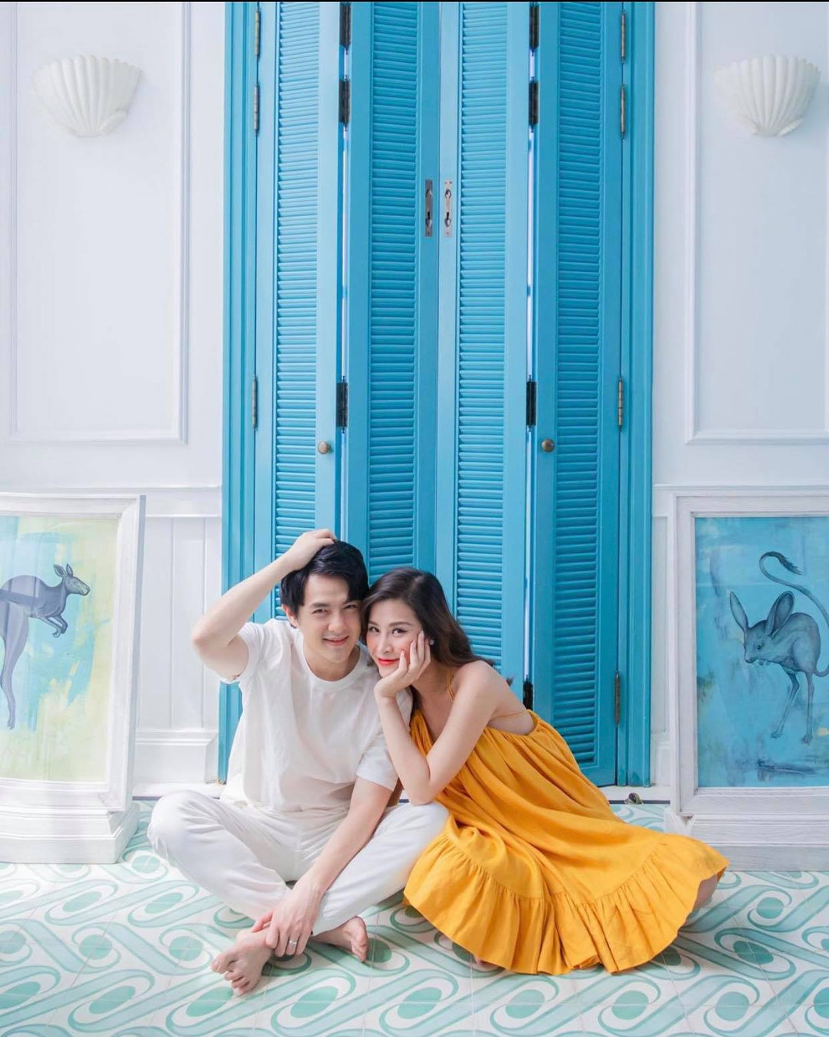 Có thể thấy tay chân của nữ ca sĩ vẫn vô cùng nhỏ nhắn.