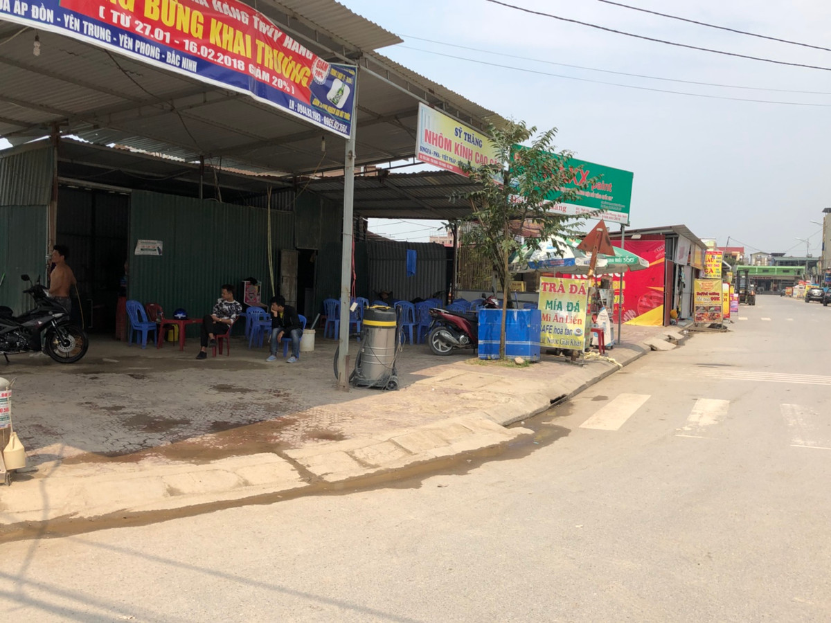 Hàng nghìn m2 đất công bị lấn chiếm, xây dựng trái phép tràn lan.