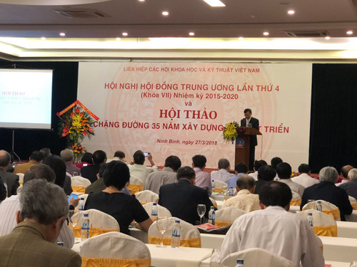 Quang cảnh buổi hội thảo