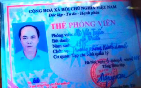 Nguoi dam vao cong UBND tinh Thanh Hoa la giam doc cong ty XD-Hinh-2
