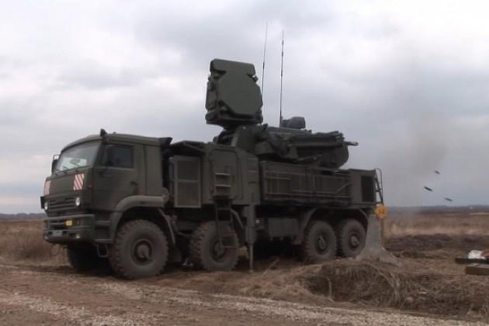 Hệ thống phòng không duy nhất đưa ra lời đáp trả nhằm vào máy bay đối phương đáng ngạc nhiên lại là tổ hợp Bavar-373 của Iran chứ không phải một vũ khí nào khác do Nga sản xuất.