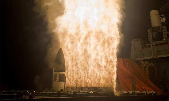 Mỹ sẽ trang bị các tên lửa SM-3 Block IIA lên các hệ thống đánh chặn Aegis của tàu tuần dương lớp Ticonderoga, tàu khu trục lớp Arleigh Burke và lớp Zumwalt, còn Nhật Bản sẽ sử dụng tên lửa này trên các tàu khu trục lớp Atago và các tàu thế hệ mới khác.