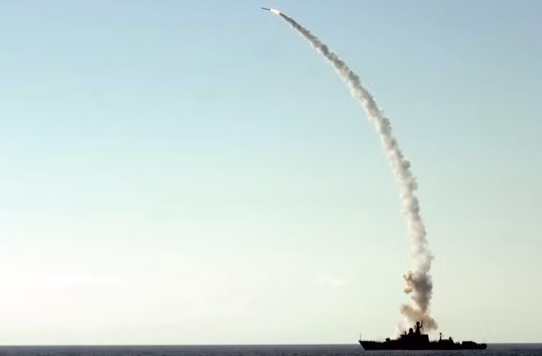 Ảnh: Dagestan bắn thử nghiệm tên lửa hành trình chống hạm 3M-54T Kalibr đạt tầm bắn 440-660km.