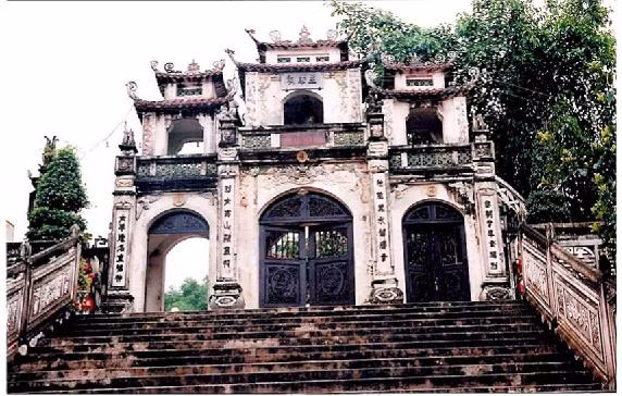 Người dân tôn bà làm Thành hoàng làng, còn gọi là Đức vua Bà, đức Giáp Ngọ, bà chúa làng Quả Cảm hay bà chúa Lẫm (kho lẫm). (Ảnh minh họa).