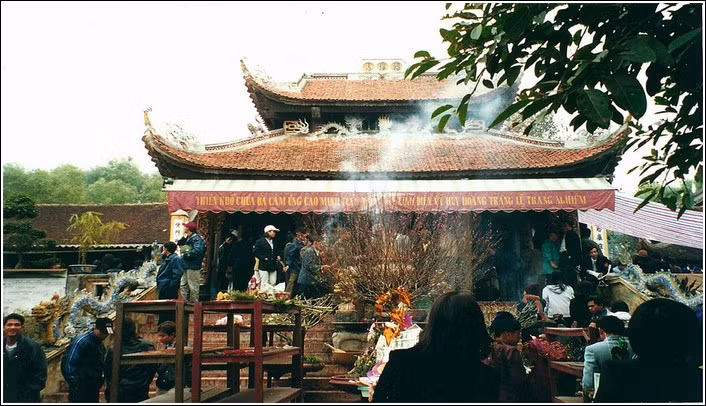 Ngoài bà Chúa Kho làng Quả Cảm, nước ta còn có rất nhiều bà Chúa Kho khác như bà Chúa Kho làng Cổ Mễ, bà Chúa Cỏ, bà Chúa Ngừ, bà Chúa Kho làng Giảng Võ...