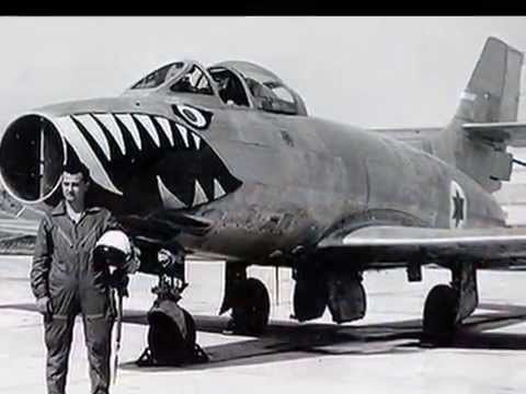 Chiến dịch Moked là cuộc tấn công phủ đầu, nhằm tiêu diệt lực lượng không quân Ả Rập trên mặt đất. Kế hoạch đã được xây dựng và tập luyện trong vài năm; phi công của IAF đã thực hiện các bài bay phá hủy các sân bay mô hình của Ai Cập, trên sa mạc Negev; trong khi tình báo Israel thu thập thông tin về bố trí và hệ thống phòng thủ của Ai Cập.