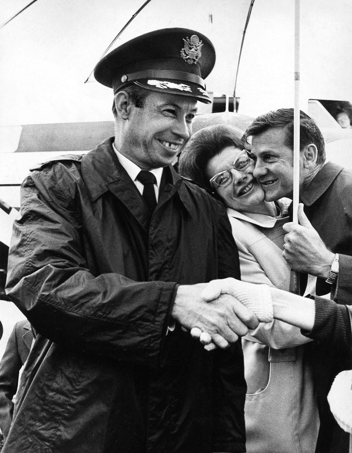 Bộ Quốc phòng Mỹ giao trọng trách cho Norman xem xét chiến thuật của Không quân Mỹ tham chiến ở bầu trời miền Bắc Việt Nam. Đặc biệt là nghiên cứu cách đánh của máy bay MiG của Việt Nam, tìm ra cách tiêu diệt hiệu quả các loại MiG rồi quay về báo cáo cho Washington. 