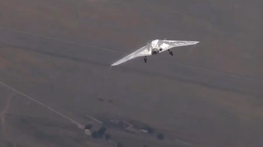 Quân đội Nga đã thử nghiệm khả năng phóng tên lửa đất đối không của máy bay, điều này cũng có nghĩa là máy bay có thể sử dụng khả năng tàng hình để xâm nhập, sử dụng bom tầm trung hoặc tên lửa không đối không tầm xa để săn xe tăng và cảnh báo sớm.