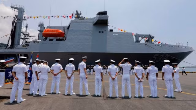 Năm 2018, Pháp đã theo bước Mỹ đưa ra phiên bản chiến lược Ấn Độ Dương-Thái Bình Dương của riêng mình. Cùng với các nước châu Âu khác, Paris nhiều lần tuyên bố tự do hàng hải phải được duy trì ở Biển Đông. Pháp đã đưa ra một tuyên bố chung với Liên Hợp quốc, Đức và Anh, ủng hộ phán quyết nói trên của Tòa án La Haye năm 2016.