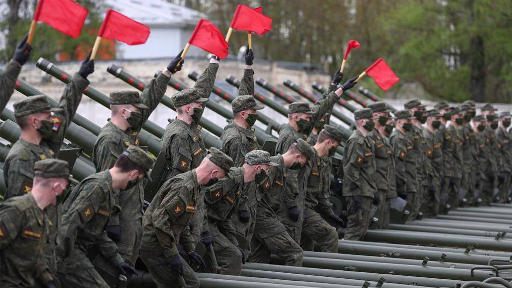 Bộ Quốc phòng Liên bang Nga cho biết, để chuẩn bị cho cuộc diễu binh kỷ niệm Ngày Chiến Thắng, nhân dịp 76 năm kết thúc Chiến tranh Vệ quốc vĩ đại; quân đội nước này sẽ phải trải qua 11 lần tổng duyệt như vậy.