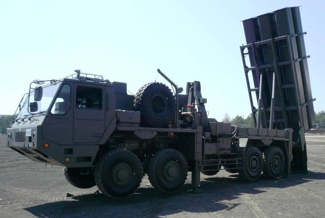 Tên lửa mới của Nhật Bản, ngoài nhiệm vụ tấn công tàu chiến của đối phương gần vùng ven biển của Nhật Bản, thậm chí các mục tiêu xa hơn, như toàn bộ vùng biển Hoa Đông; và mục tiêu là các tàu sân bay cũng như các tàu chiến lớn khác của Trung Quốc; đây sẽ trở thành tên lửa tầm xa nhất, mà Lực lượng Phòng vệ Nhật Bản sở hữu. Ảnh: Tên lửa chống hạm Type 12 của Nhật Bản.