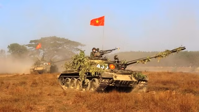 Vậy nên, chúng ta hoàn toàn có thể học theo cách phát triển lực lượng tăng thiết giáp của Trung Quốc và Nga, để đảm bảo vừa có một lực lượng tăng thiết giáp hiện đại trong tương lai, vừa đảm bảo được tính kinh tế và hậu cần.