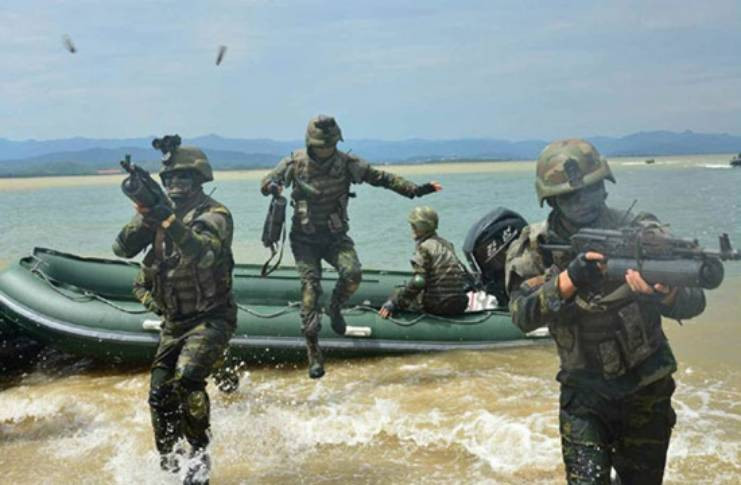 Các tàu ngầm KPA sẽ triển khai lực lượng biệt kích hải quân và đánh chặn Hải quân Hàn Quốc và Hải quân Mỹ; đặc biệt là lực lượng phòng thủ bờ biển, sẵn sàng phản công các cuộc đổ bộ của liên quân Mỹ - Hàn, lên bờ biển Triều Tiên.