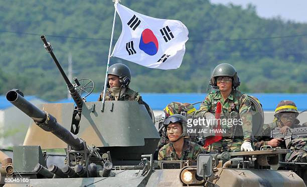 Các tuyến đường bộ chạy theo hướng Bắc - Nam của Hàn Quốc, được phân luồng qua những con đèo hẹp, dễ bị cản trở các xe tăng hạng nặng, kể cả các trụ bê tông treo bằng dây cáp. Những chướng ngại vật này, không thể ngăn chặn KPA được lâu dài, nhưng có thể cầm chân, để các lực lượng khác đến chi viện.