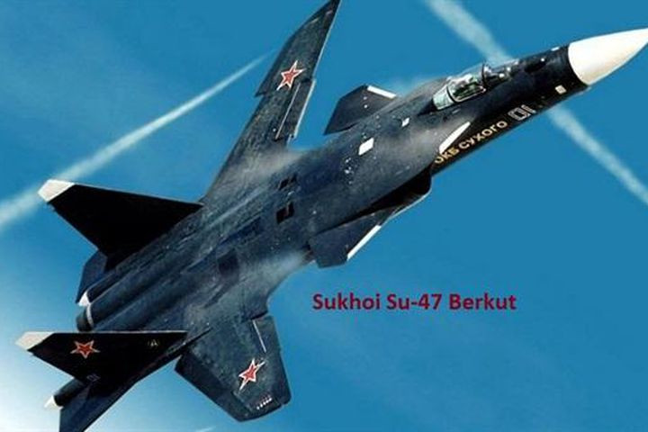 Tuy nhiên, thiết kế này khiến đôi cánh của Su-47 phải chịu áp lực rất lớn khi bay và phải sử dụng loại vật liệu đắt tiền, là nhựa gia cường bằng sợi carbon. Việc sản xuất 1 nguyên mẫu thử nghiệm không thành vấn đề, nhưng sản xuất hàng loạt tiêm kích này lại gây ra vấn đề rất lớn, chi phí sửa chữa và bảo dưỡng Su-47 là gánh nặng thực sự.