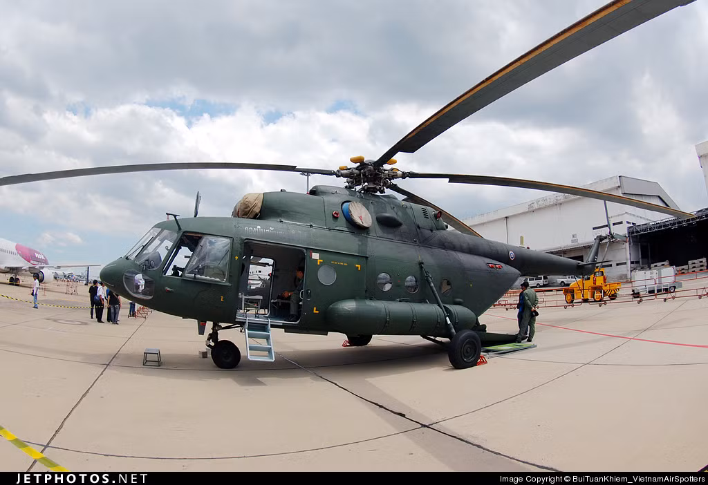 Theo thông tin từ Đại sứ quán Nga tại Thái Lan, lễ bàn giao 3 trực thăng đa năng diễn ra tại sân bay quân sự nổi tiếng U-tapao của Thái Lan, trước sự chứng kiến của đại diện Bộ Quốc phòng hai bên.