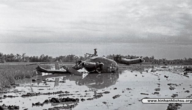 Từ năm 1970-1972, chiến sĩ Lê Xuân Tưởng (sinh năm 1950, quê Lệ Thủy, Quảng Bình) đã cùng với đồng đội của anh tiêu diệt tới 37 máy bay Mỹ bằng DShK, trong đó có 2 chiếc máy bay phản lực F-4 Phantom. Đặc biệt, trong trận đánh ngày 02/07/1970 ở căn cứ Dốc Mây, chỉ trong 30 phút, Lê Xuân Tưởng đã bắn hạ tới 5 chiếc máy bay UH-1A của Mỹ.