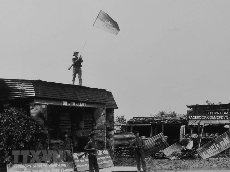 Tiếp đó ngày 20/7, trên hướng Bù Đốp, Trung đoàn 273 tiến công trại huấn luyện biệt kích, chi khu Bù Đốp, diệt 2 đại đội, buộc địch phải rút khỏi Bù Gia Mập.