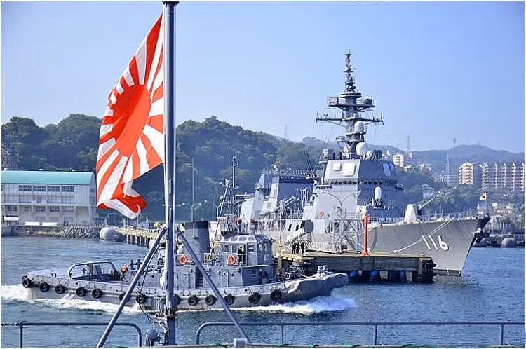 Báo cáo của SIPRI cho biết nhập khẩu vũ khí của Nhật Bản đã tăng 124% trong 5 năm qua. Bộ Quốc phòng Nhật Bản đã lên kế hoạch chi 240 tỷ USD từ tháng 4/2019 đến tháng 3/2024, để tăng cường khả năng phòng thủ tên lửa và không quân, để bảo vệ đảo quốc trước những mỗi đe dọa.