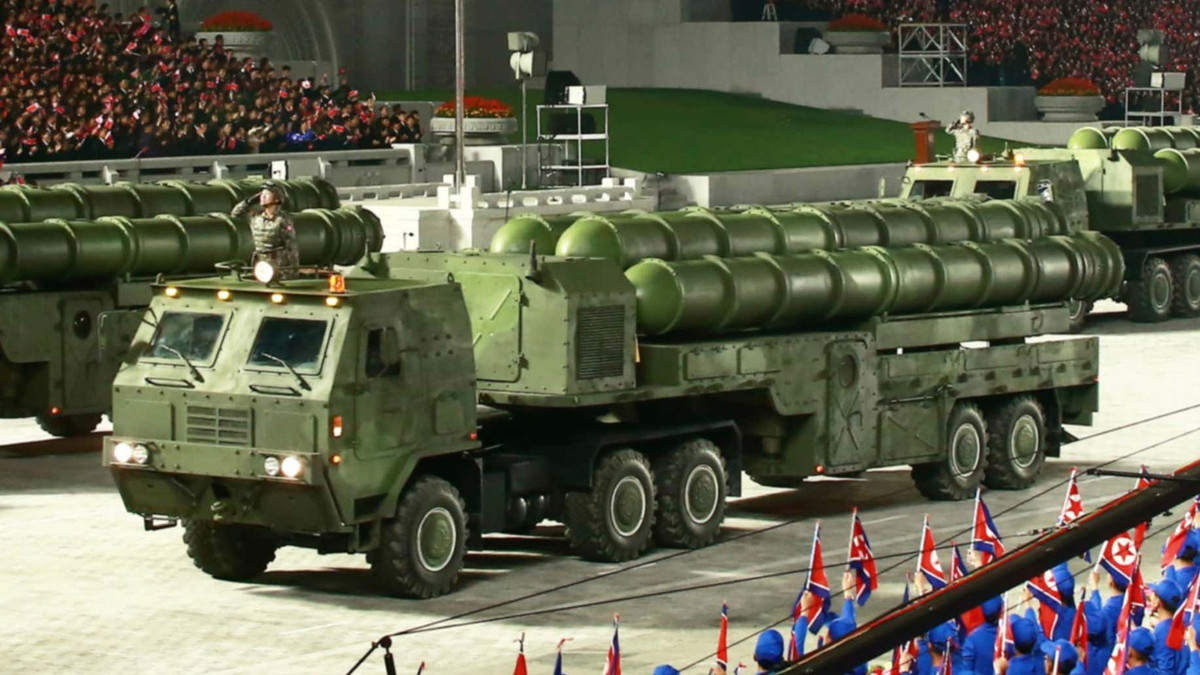 Phương tiện phóng được cho là bắt nguồn từ phương tiện từng sử dụng cho các hệ thống pháo tên lửa được công bố vào năm 2019. Khả năng trong tương lai các tên lửa hành trình tiên tiến này sẽ được triển khai từ tàu ngầm hoặc thậm chí từ máy bay.