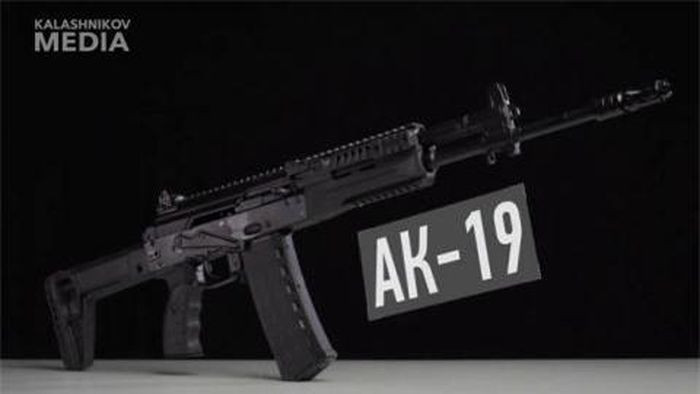 AK-12 sẽ tiếp tục được nâng cấp và cập nhật những công nghệ mới nhất. Ngoài ra, trên cơ sở phiên bản AK-12, súng trường tấn công AK-19 đã được tạo ra, sử dụng cỡ đạn 5,56x45 mm NATO và được thiết kế để chuyên cho xuất khẩu.