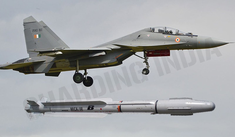 Nếu Nga cung cấp cho tiêm kích chiến đấu Su-35 một thỏa thuận chuyển giao công nghệ mới với Trung Quốc, có thể liên quan đến một loại tên lửa phóng từ trên không mới mà nước này có thể triển khai, thì có khả năng Trung Quốc sẽ thể hiện sự quan tâm hơn đến việc mua Su-35. Nguồn ảnh: Pinterest.