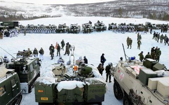 Ngoại trưởng Sergei Lavrov nhấn mạnh rằng khu vực mà Nga đang triển khai các hoạt động quân sự đều nằm trong lãnh thổ nước này và mọi việc mà Liên bang Nga đang thực hiện là hoàn toàn hợp pháp và chính đáng.