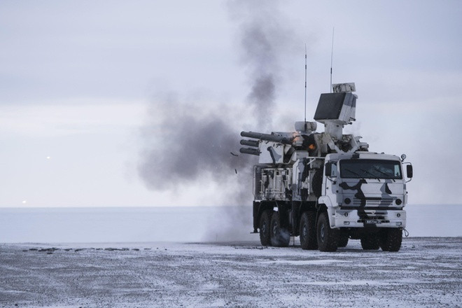 Ngày 20/5, Tổng thống Putin tuyên bố sẽ đánh bật mọi tham vọng của những quốc gia đang thèm muốn các lợi ích ở khu vực này và khẳng định rõ rằng bất kỳ tuyên bố nào chống lại Nga chắc chắn sẽ phải nhận hậu quả.