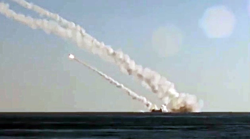 Suy nghĩ kỹ về loại kịch bản này, đây không chỉ là những khu vực dọc theo Biển Đen gặp rủi ro; vì các tàu chiến-tuần dương cỡ lớn loại này, sẽ được bố trí để di chuyển tầm xa, tới các địa điểm khá xa bờ biển của Nga. Liệu kiểu tấn công này, có thể gây ra rủi ro cho lãnh thổ Mỹ không? Điều đó là có thể.