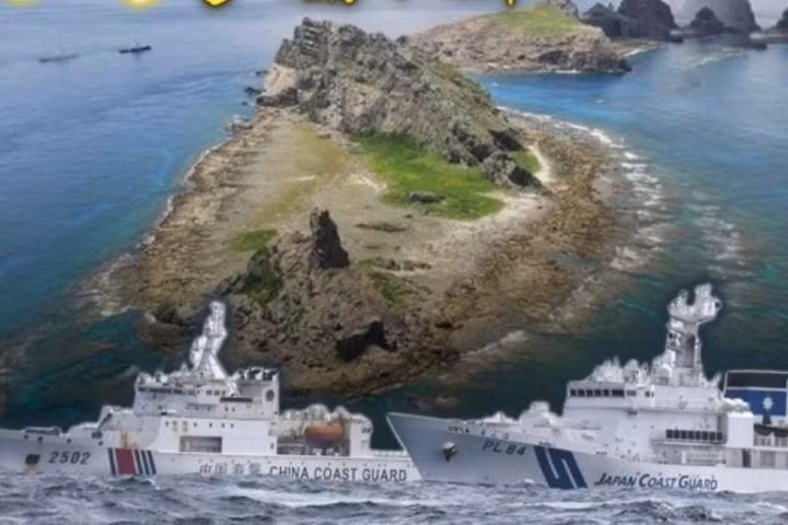 Vào ngày 17/2, Cục trưởng Bảo vệ an ninh trên biển Nhật Bản Takahiro Okujima, đã tuyên bố trong một cuộc họp báo rằng do Trung Quốc thực thi Luật Hải cảnh mới, Nhật Bản sẽ không loại trừ việc sử dụng vũ khí trong phạm vi được luật pháp quốc tế cho phép, tuân theo các nguyên tắc pháp lý.
