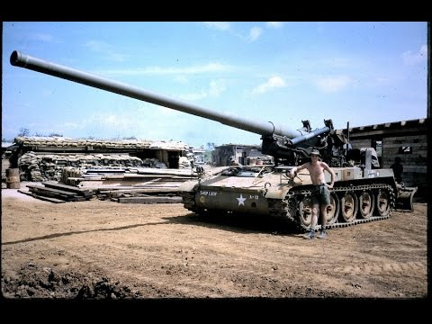 Mặc dù theo lý thuyết, khẩu pháo tự hành M107 có tốc độ chạy tối đa trên đường bằng 55 km/h, nhưng trong thực tế, pháo có tốc độ di chuyển rất chậm, do trọng lượng và kích thước quá cồng kềnh.