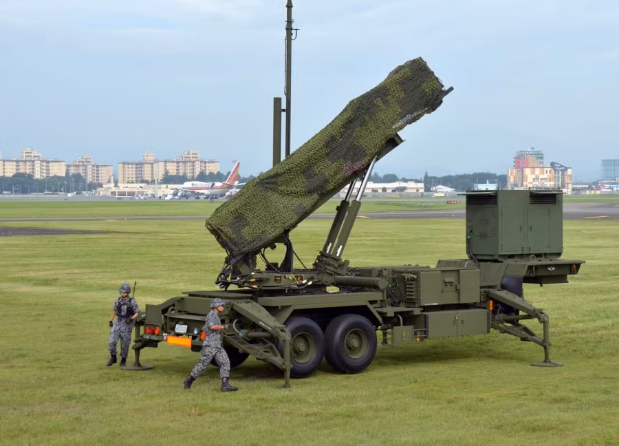 Có thể trong thời gian tới, JASDF chỉ xuất kích máy bay chiến đấu, để ngăn chặn các mục tiêu đe dọa nhất. Thông thường, các radar trên mặt đất và các hệ thống phòng không khác, sẽ được sử dụng nhiều hơn, để giám sát máy bay quân sự Trung Quốc.