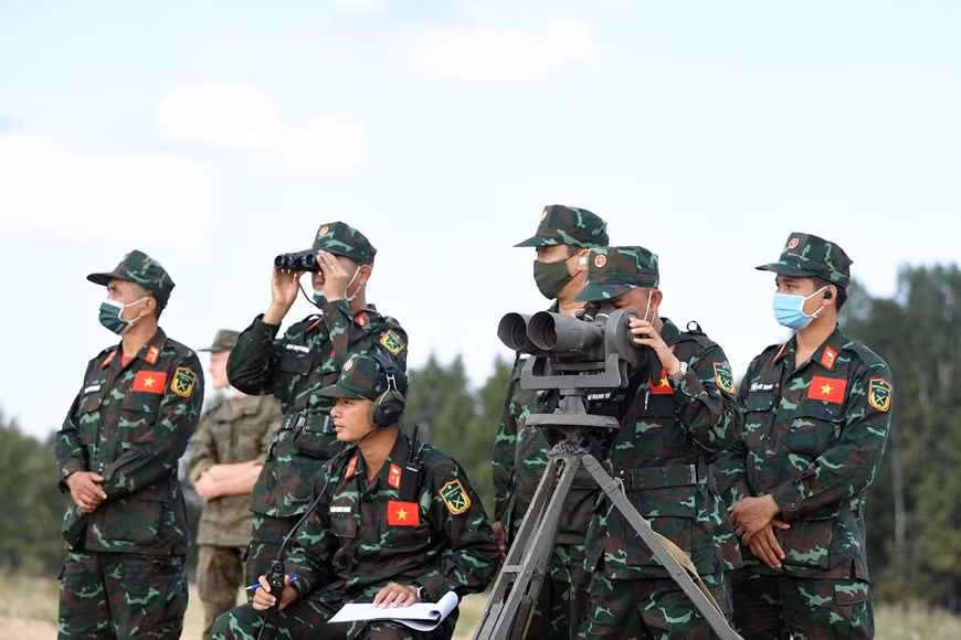 Cụ thể, Đội tuyển “Xe tăng hành tiến” Việt Nam sẽ thi đấu trận đầu tiên (lượt 2, bảng 1) vào lúc 16-17 giờ (giờ Moscow) ngày 23-8, tương ứng lúc 20-21 giờ (theo giờ Việt Nam) cùng ngày.