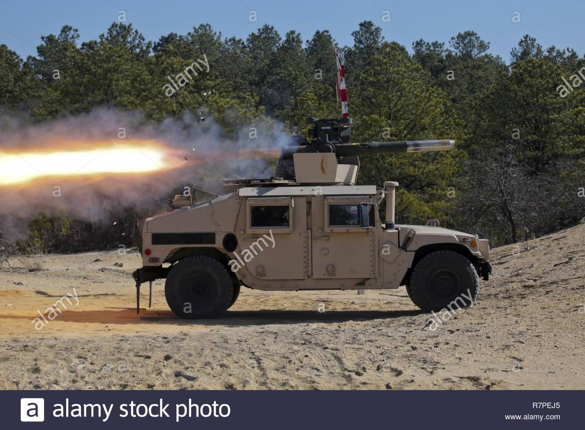 Còn với phiên bản TOW-2B sử dụng phương pháp dẫn đường không dây, tiến công xe tăng theo kiểu "đột nóc" thì có khả quan hơn, khi hệ thống bảo vệ chủ động Afganit, được gắn ở phía tháp pháo, dường như không thể sử dụng được để đối với nó. Relikt ERA cũng sẽ kém hiệu quả hơn và lớp giáp trên cùng có thể sẽ dễ xuyên thủng.