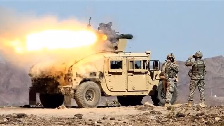 Trong quân đội Mỹ, tên lửa TOW được sử dụng trong các trung đội chống tăng, thường được gắn trên các phương tiện cơ giới hạng nhẹ đã được sửa đổi như Humvees, Stryker, M113, LAV hoặc trên xe chiến đấu bộ binh M2 và M3 Bradley và trực thăng tấn công AH-1 Cobra của Thủy quân lục chiến.