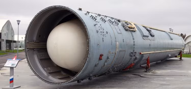 Về tổng thể, tên lửa Sarmat được phát triển trên cơ sở nghiên cứu đầy đủ hệ thống chống tên lửa của quân đội Mỹ và đồng minh hiện nay và khai thác tối đa những điểm yếu của hệ thống chống tên lửa của Mỹ và đồng minh.