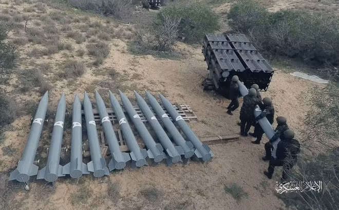 Vì vậy Israel đã phải phát triển các chiến lược chính trị và an ninh mới, phù hợp với diễn biến của cuộc chiến năm 1973 và phù hợp với học thuyết chính trị của mình, tập trung vào việc quản lý cuộc xung đột với người Palestine, Lebanon và Syria.