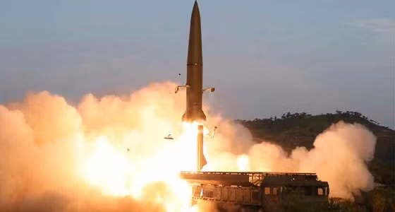 Khả năng cơ động và thời gian phóng ngắn của tên lửa KN-23 được đánh giá rất cao; do các vị trí trận địa của Hezbollah trên mặt đất, sẽ liên tục bị Israel tấn công trong trường hợp có xung đột xảy ra. Do vậy KN-23 sẽ là vũ khí phi đối xứng, rất phù hợp với chiến lược của Hezbollah.